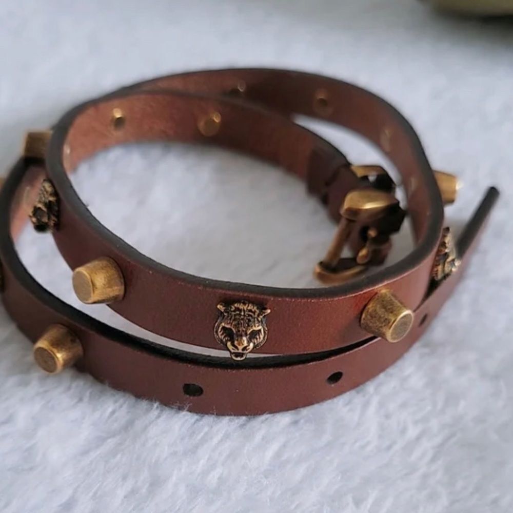 Brand new with box Gucci Feline Head Studded Double Wrap Bracelet - Picture 3 of 15